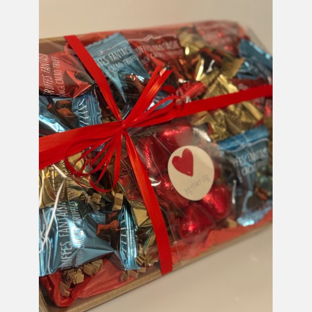 Jeg elsker dig | Valentinskurv med chokolade og A5 kort (F�rdigpakket gavekurv)