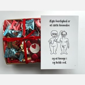 �gte k�rlighed er at st�tte hinanden | Valentinskurv med chokolade og A5 kort (F�rdigpakket gavekurv)