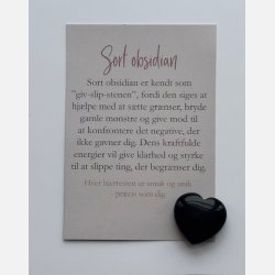 Sort obsidian hjertesten med A7-kort | Giv-slip-stenen