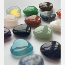 Sort obsidian hjertesten med A7-kort | Giv-slip-stenen