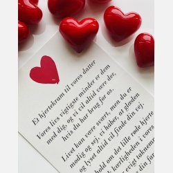 Hjertekram til VORES datter  (Lille rdt glashjerte og tilhrende A7 kort)