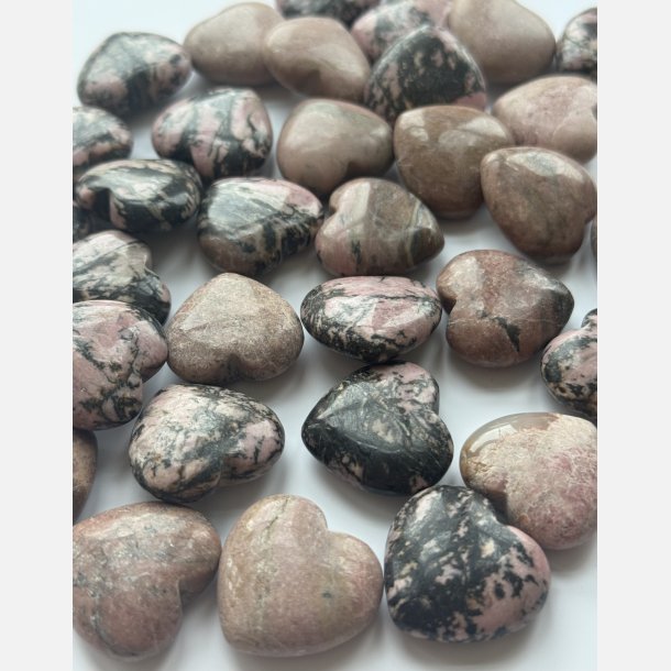 Rhodonit hjertesten med A7-kort | F�lelsesstenen