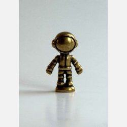 Lille astronaut | messingfigur og A7-kort | mod og styrke