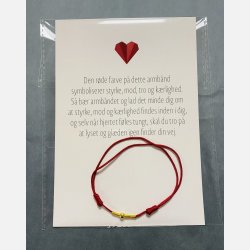 Rdt armbnd med tilhrende A6 kort (red string) (Mrk rd, tekst 1, styrke, mod, tro og krlighed)