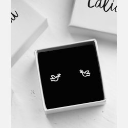 Fredsdue �restikker | mat fors�lvet messing (6�8 mm)