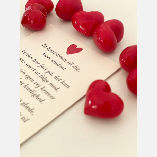 Hjertekram til student (Lille rdt glashjerte og tilhrende A7 kort)