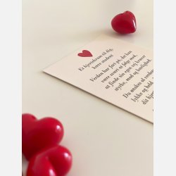 Hjertekram til student (Lille rdt glashjerte og tilhrende A7 kort)