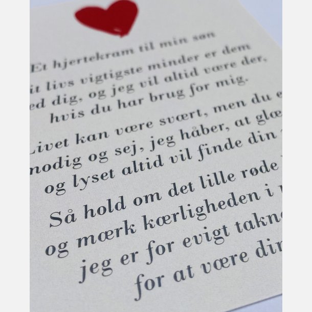 Hjertekram til MIN sn fra MOR (Lille rdt glashjerte og tilhrende A7 kort)