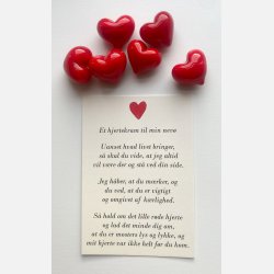 Hjertekram til min nev fra MOSTER  (Lille rdt glashjerte og tilhrende A7 kort)