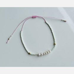 Justerbart armb�nd med perler (Lys mint) UDEN smykke�ske