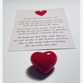 Hjertekram til MIN sn fra FAR (Lille rdt glashjerte og tilhrende A7 kort)