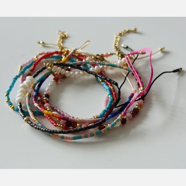 Farverig Lykkepakke armb�nd (Spar 600 kr) 