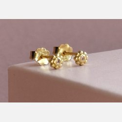 Tiny bloom (forgyldte m. rosa zirkonia) UDEN SMYKKESKE