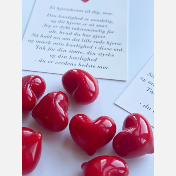 Hjertekram til MIN mor (Lille rdt glashjerte og tilhrende A7 kort)