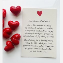 Hjertekram til MIN olde (Lille rdt glashjerte og tilhrende A7 kort)