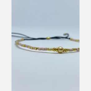 Lily armbnd (lys rosa og guld miyukiperler)