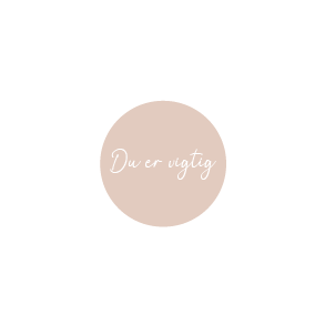 Du er vigtig / Rosa/hvid skrift  (Papirklistermrke 4 cm dia)